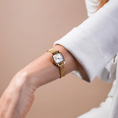 Reloj pulsera Tissot Lovely Square 20mm T0581093303100